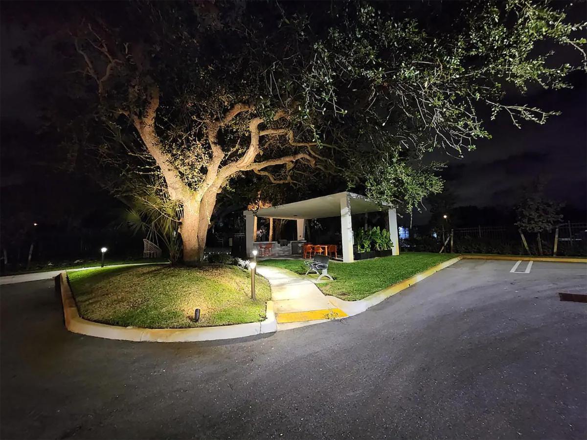 Lux Place And Cozy 3Beds 2Rooms Enjoy Life In Wpb Gym, Ev Station Nearby The Downtown And Beaches West Palm Beach Buitenkant foto